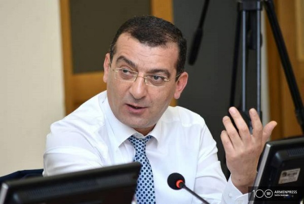 Կոչ ենք անում վճարումները կատարել առցանց հավելվածներով, որպեսզի սահմանափակենք շփումները