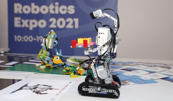 Ռոբոտաշինության միջազգային Օլիմպիադան ու «Սոֆթբոտ» ցուցահանդեսը