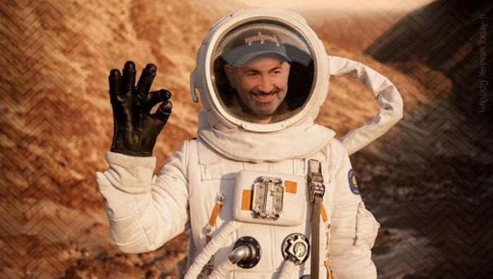 Համացանցը ծաղրում է