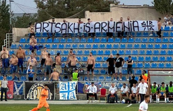 Румынские болельщики: «Арцах - это Армения»