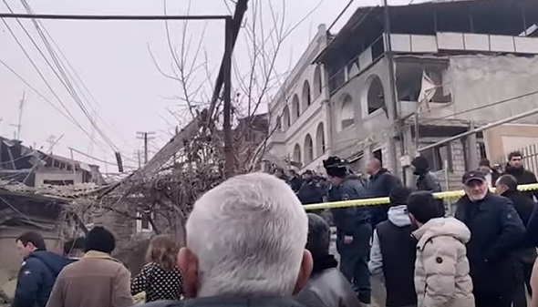 Կադրեր Երևանում տեղի ունեցած պայթյունի վայրից. Փրկարարները որոնում են փլատակների տակ մնացած քաղաքացիներին