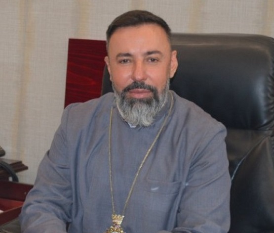 Փաշինյանը Ձեր առջև կոմպրոմատնե՞ր է դրել․․․Վեհափառին դավաճանած Անուշավանը փախավ  լրագրողից, նստեց Hummer-ն ու հեռացավ