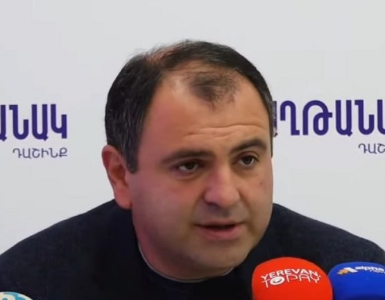 Գևորգ Պապոյանի և՛ կնունքի, և՛ հարսանիքի քավորն եմ, բայց հարաբերությունները վաղուց սառեցված են. Սևակ Խաչատրյան