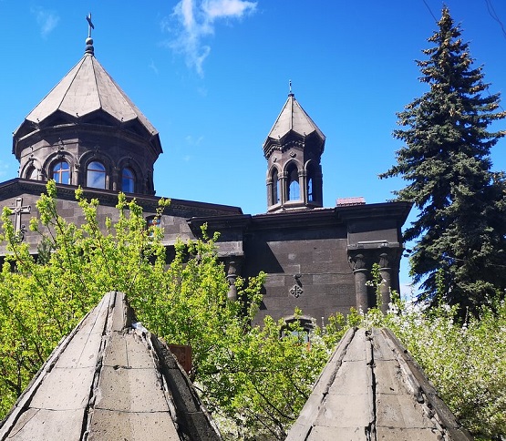 Վարդան Ղուկասյանը գյումրեցիներին կոչ է անում՝ թույլ չտալ, որ Փաշինյանը մտնի Սուրբ Յոթ Վերք եկեղեցին