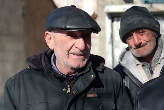 Իրան հավատացյալի տեղ ա դրել, եկել ա ստեղ, ով բան ա խոսել, ասել են՝ «Иди *****» ․․․ Չարենցավանցի