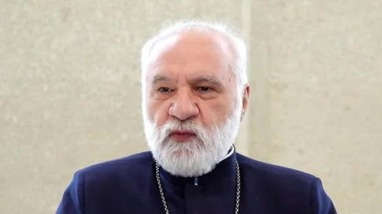 Մի խումբ ապիկարներ ուզում են մեր ժողովրդին պարզապես տկարամիտի ու հիմարի տեղ դնել. Նաթան սրբազան