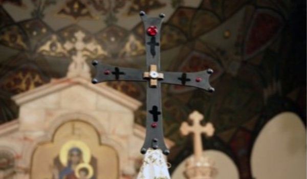 Արցախ է բերվել Հայոց Բանակի Աշոտ Երկաթի Խաչը, որի մեջ զետեղված են Քրիստոսի Խաչափայտի սուրբ մասունքները