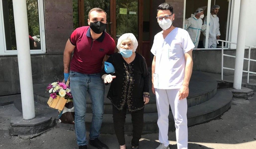Կորոնավիրուսով վարակված 91-ամյա տատիկը դուրս է գրվել․ ախտահարված էր թոքերի շնչական մակերեսի շուրջ 70%֊ը