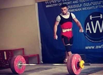 Արցախում արիաբար զոհվել է գյումրեցի ծանրորդ Էդուարդ Մարանջյանը