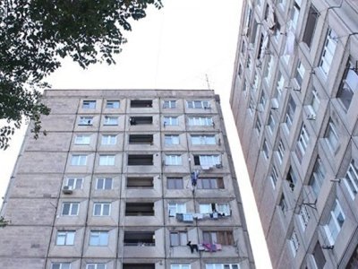 Երևանում 20-ամյա աղջիկը նետվել է 3-րդ հարկի պատուհանից