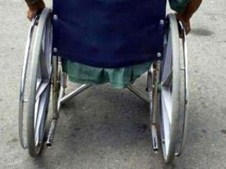  Инвалид без ног и руки освоил экстремальный спорт