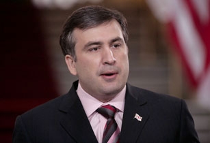 Парламент Грузии ограничил полномочия Саакашвили