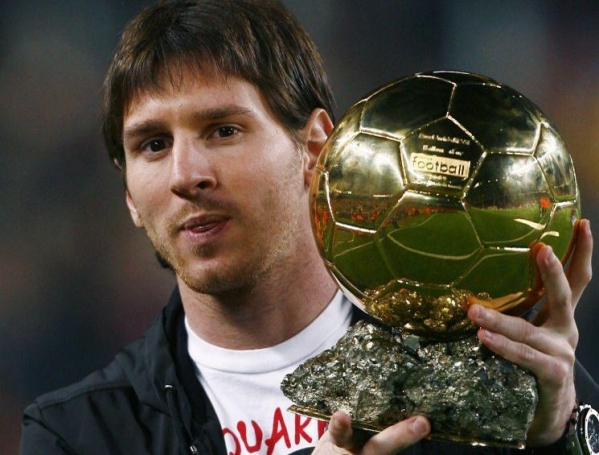 Lionel Messi reclaims Ballon d'Or from Ronaldo
