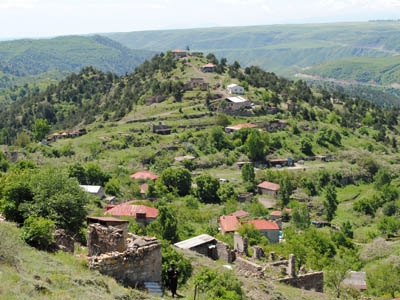 Hayrenaser Will Build Essential Infrastructure in Vurgavan Village of Kashatagh