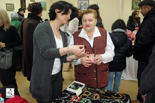 Կանանց աշխատանքների ցուցահանդես-վաճառք Վիրահայոց թեմի «Հայարտուն» մշակույթի կենտրոնում