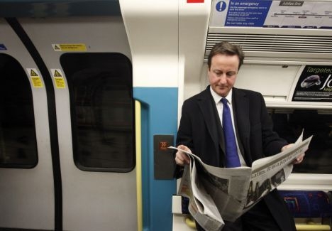 Օրվա կադրը.վարչապետը մետրոյով երթևեկելիս ոտքի վրա է մնացել