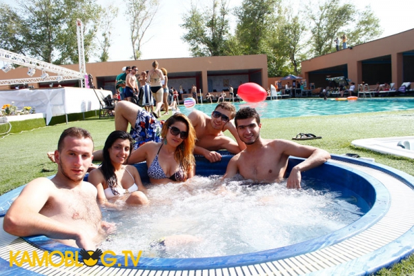 Լողավազանային Party Երևանում 