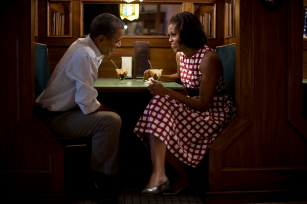 Բարաք Օբաման շնորհավորել է կնոջը