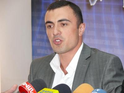 Հերի'ք է խաբեք  մեզ.ադրբեջանցիները` իրենց հրամցվող կեղծ տեղեկատվության մասին