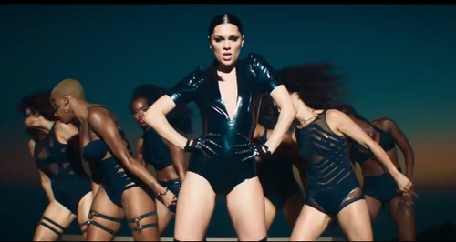 Տեսահոլովակի պրեմիերա. Jessie J` Burnin Up