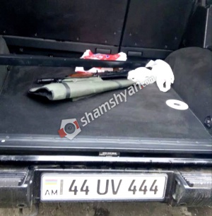 Սպանության վայրում եղած Mercedes G 500-ի մեջ հայտնաբերվել են հրազեն, պարկուճներ և արյան հետքեր.shamshyan.com