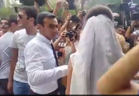 Հարսանիք` Բաղրամյան պողոտայում