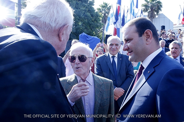 Mayor Taron Margaryan was present at the military parade dedicated to Bastille Day