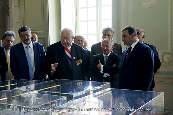 Yerevan Mayor Taron Margaryan visited Musée de la Faïence in Marseille