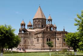 Ովքեր են գրոհելու Մայր Աթոռը