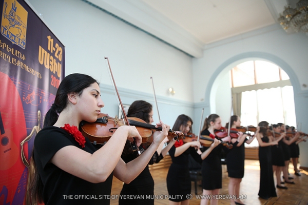The 9th festival of music and art schools has started