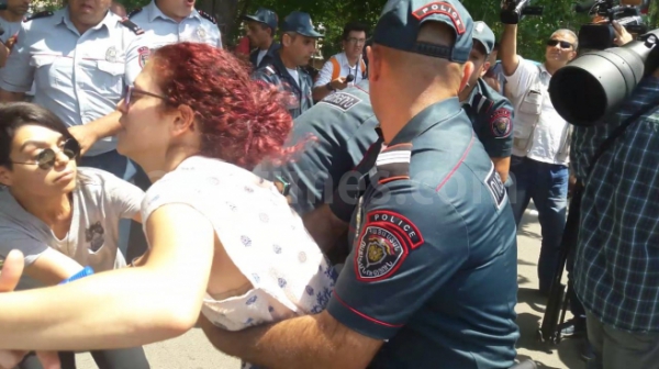 Այսօր Հայաստանն արյունահոսում է. բաց նամակ սփյուռքին