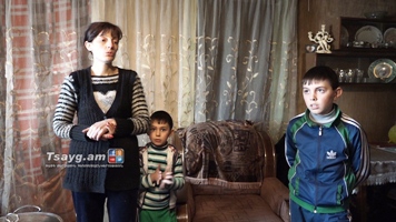 Անչափահաս երեխաների հետ հայտնվել է դրսում