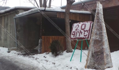 Վանդալիզմ Երևանում. գողացել են քառօրյա պատերազմի հերոսի անունը կրող հուշաքարը