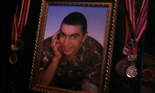 Վարչապետը չեղարկել է Հրազդանում ՀՀԿ-ի համերգ-հանրահավաքը, իսկ ՊՆ նախարարը մասնակցել է հոգեհանգստի արարողությանը