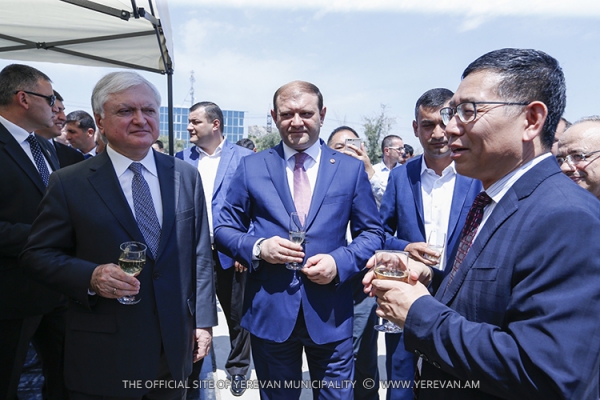 Տարոն Մարգարյանը  մասնակցել է ՀՀ-ում ՉԺՀ դեսպանատան նոր շենքի հիմնարկեքին