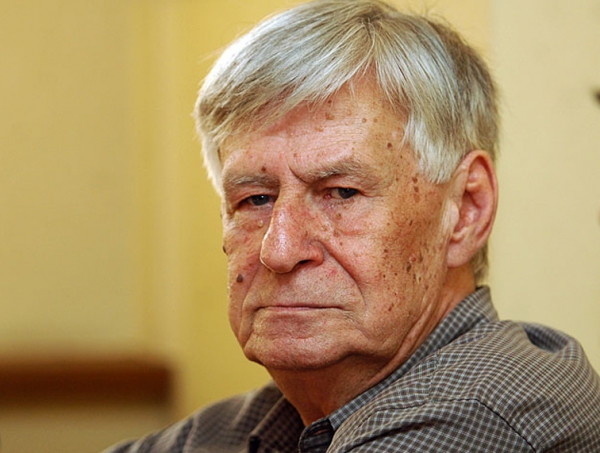 Պերճ Զեյթունցյանը մահացել է