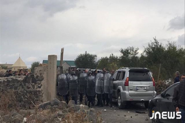 Լարված իրավիճակ Ջավախքում. հատուկջոկատայինները մահակներով ծեծել են հայերին 