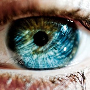 Անսովոր մինի-իմպլանտն իր արդյունավետությամբ մրցում է ակնոցների հետ