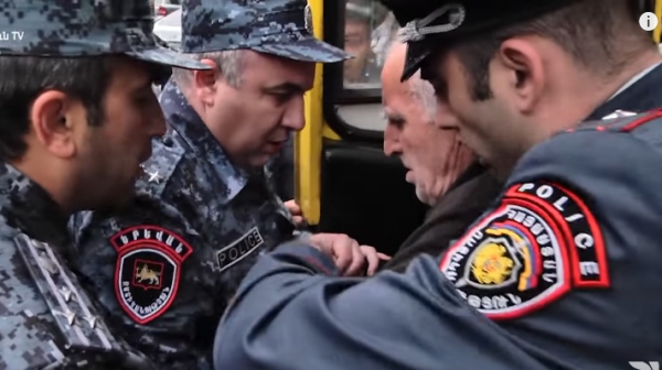 Ավտոբուսի վարորդը հրաժարվեց տեղափոխել բերման ենթարկվածներին