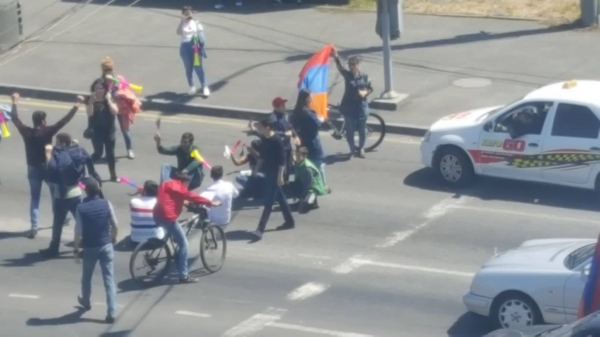 Ցուցարարները փակեցին Կիևյան-Լենինգրադյան խաչմերուկը