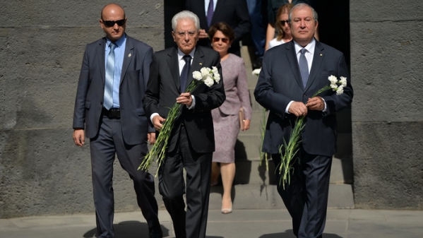 ՀՀ և Իտալիայի նախագահները հարգանքի տուրք են մատուցել Հայոց ցեղասպանության զոհերի հիշատակին