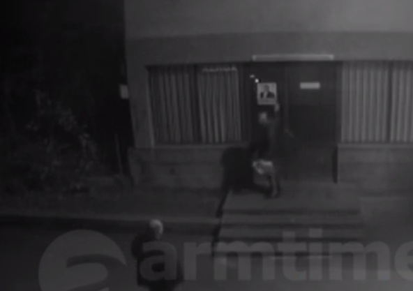 ՀՀԿ-ի նախկին պաշտոնյաները պատռում են «Իմ քայլ»-ի պաստառները