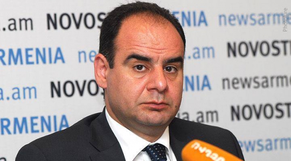 Առողջապահության նախկին փոխնախարար Վահան Պողոսյանը 5 միլիոն գրավի դիմաց ազատ է արձակվել