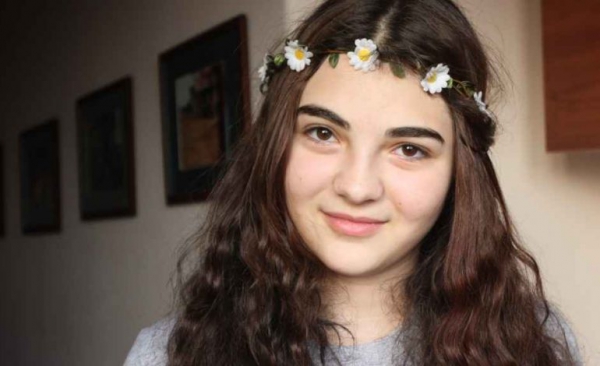 Խճճվում եմ այն խաղաղության մեջ, որտեղ եկել եմ փնտրելու՝ ուր եմ ի վերջո հասել. Շարմազանովի դստեր գրառումը