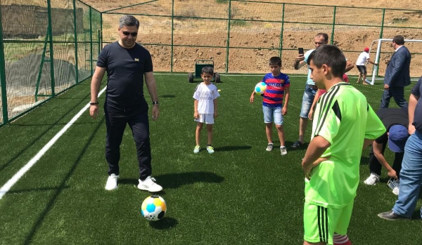  Արթուր Վանեցյանը հետևել է խաղադաշտերի կառուցման աշխատանքներին