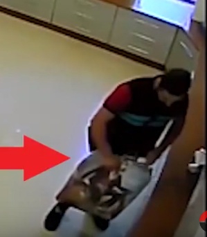 Ինչպե՞ս է երիտասարդը գողություն կատարում օծանելիքի խանութ-սրահից